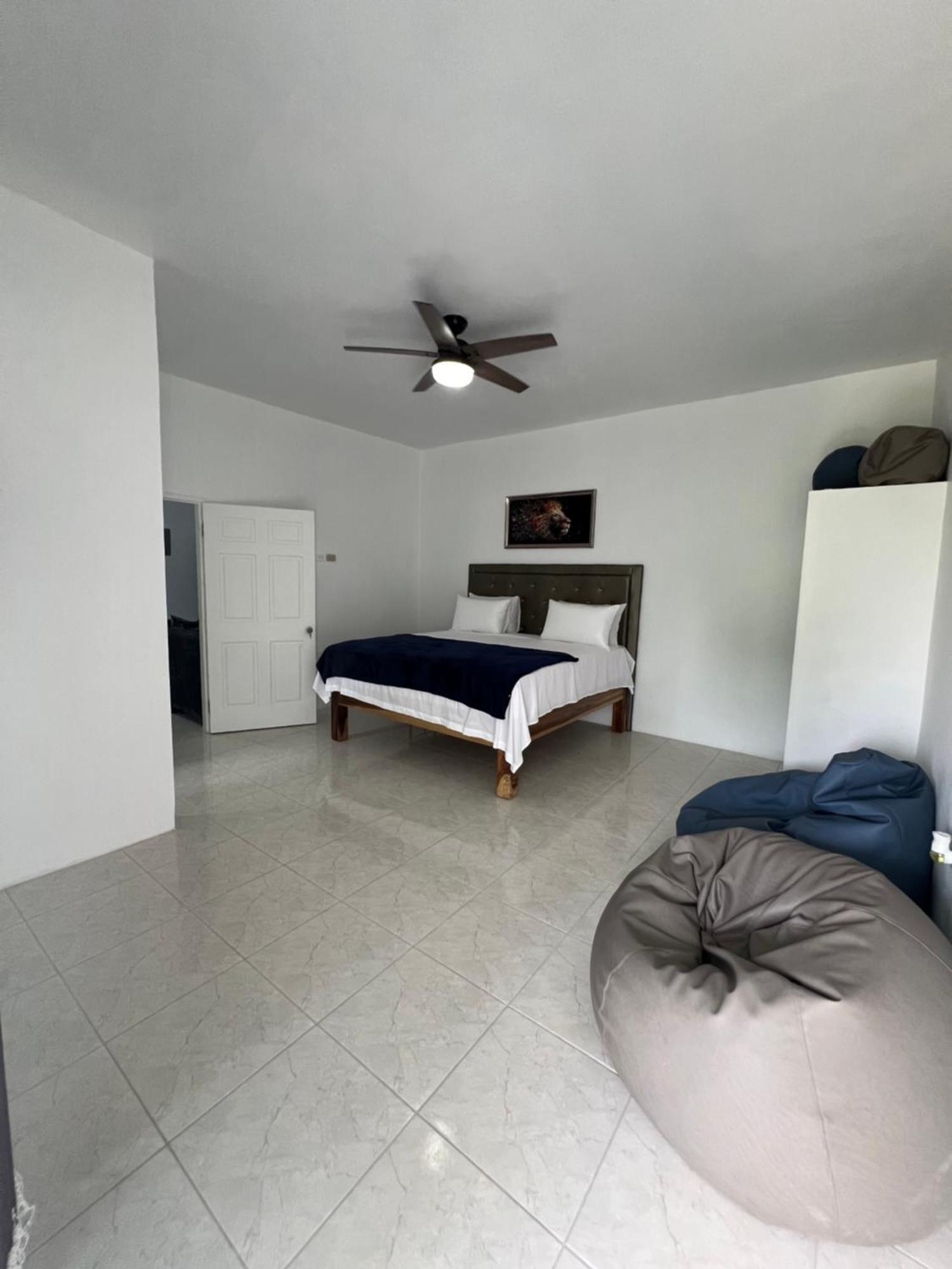 Luxury Apartments At Case De Coco, Ocho Rios Jamaica Eksteriør billede