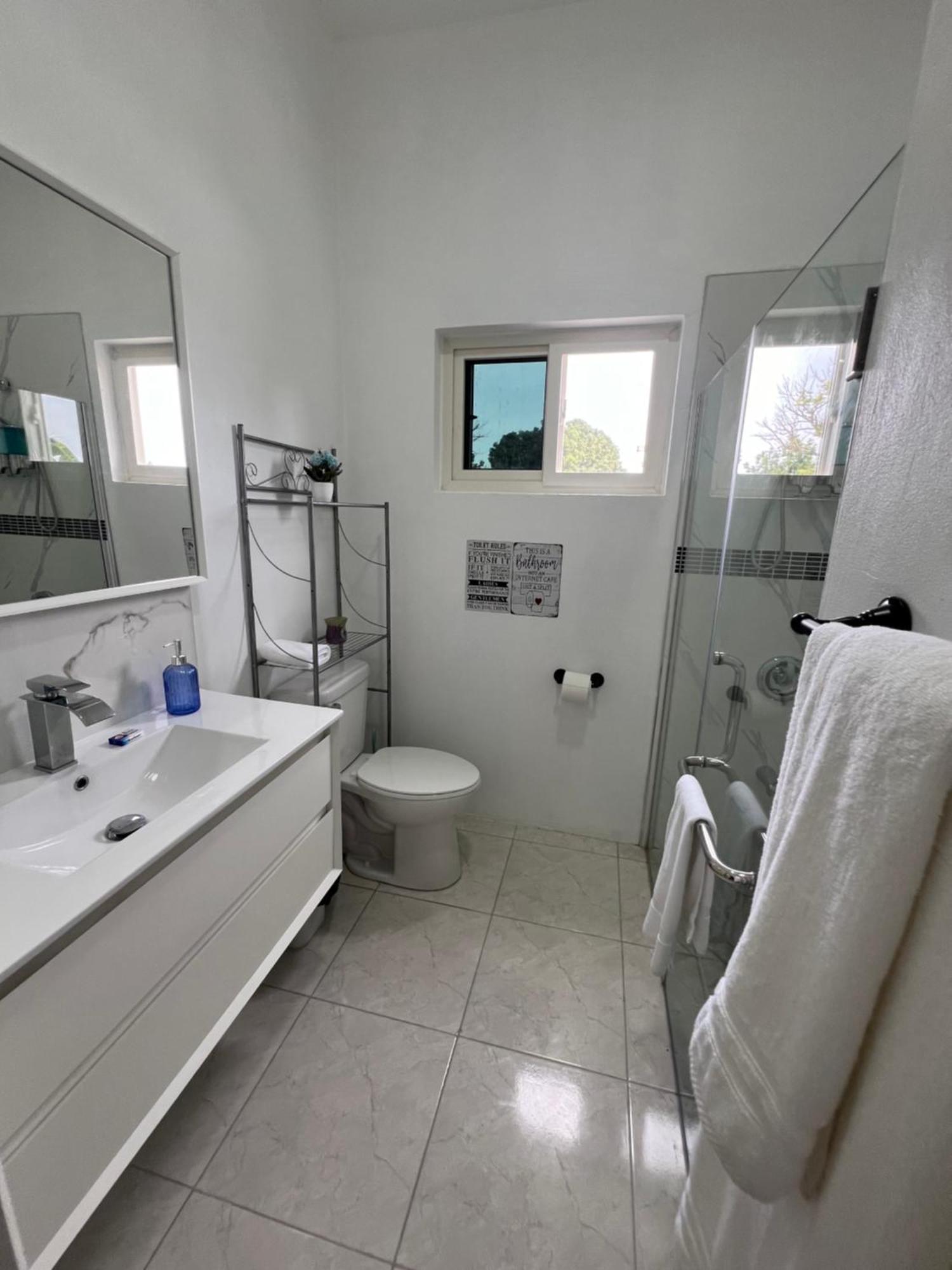 Luxury Apartments At Case De Coco, Ocho Rios Jamaica Eksteriør billede