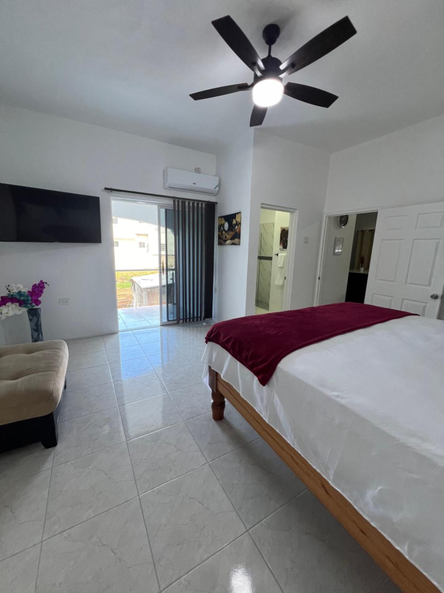 Luxury Apartments At Case De Coco, Ocho Rios Jamaica Eksteriør billede